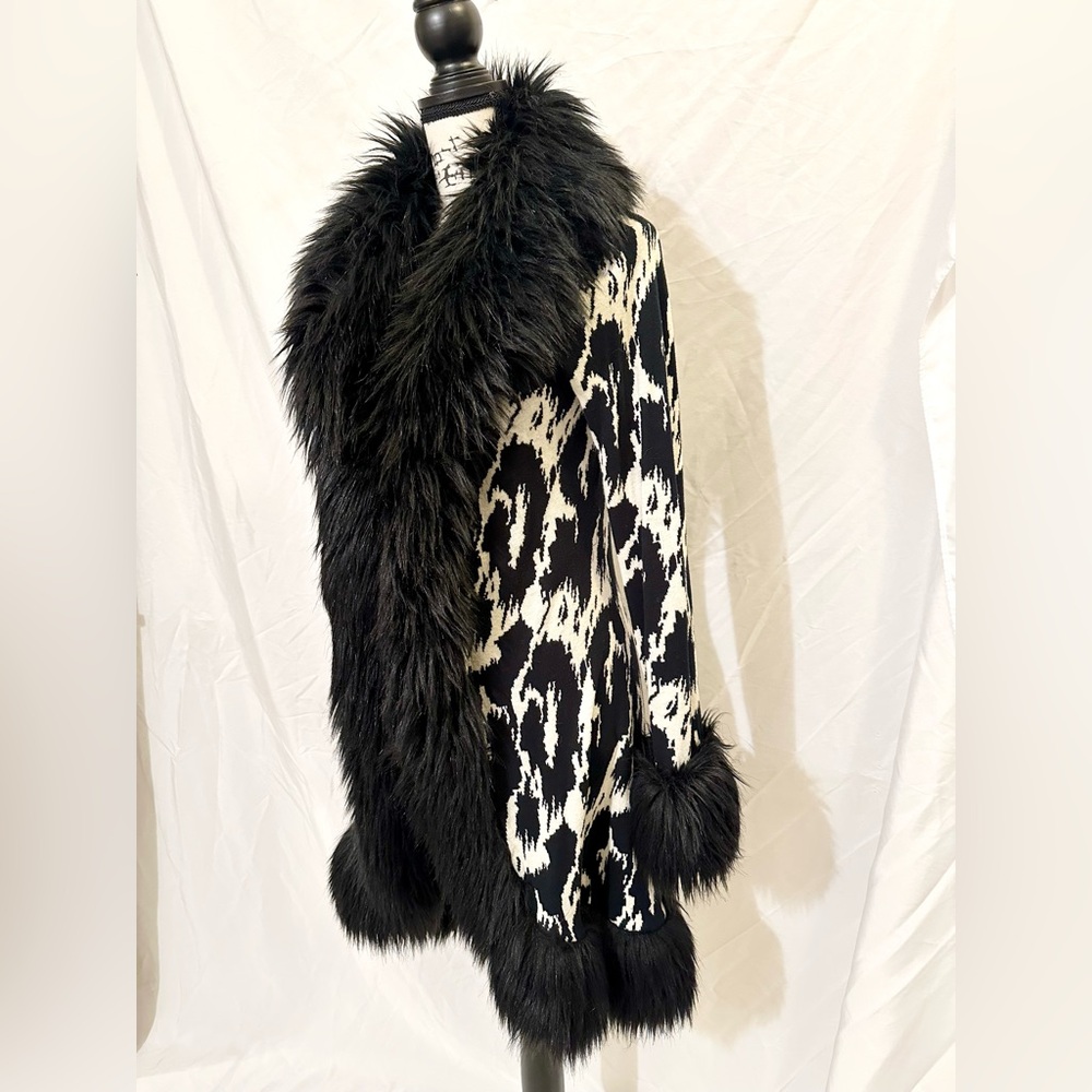 Betsey Johnson Super RARE Cruella Deville Faux Fur Penny Lane Coat M/L - Picture 2 of 14